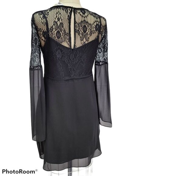 BCBGENERATION Long sleeves Lace Dress Size XSMALL - Picture 5 of 11